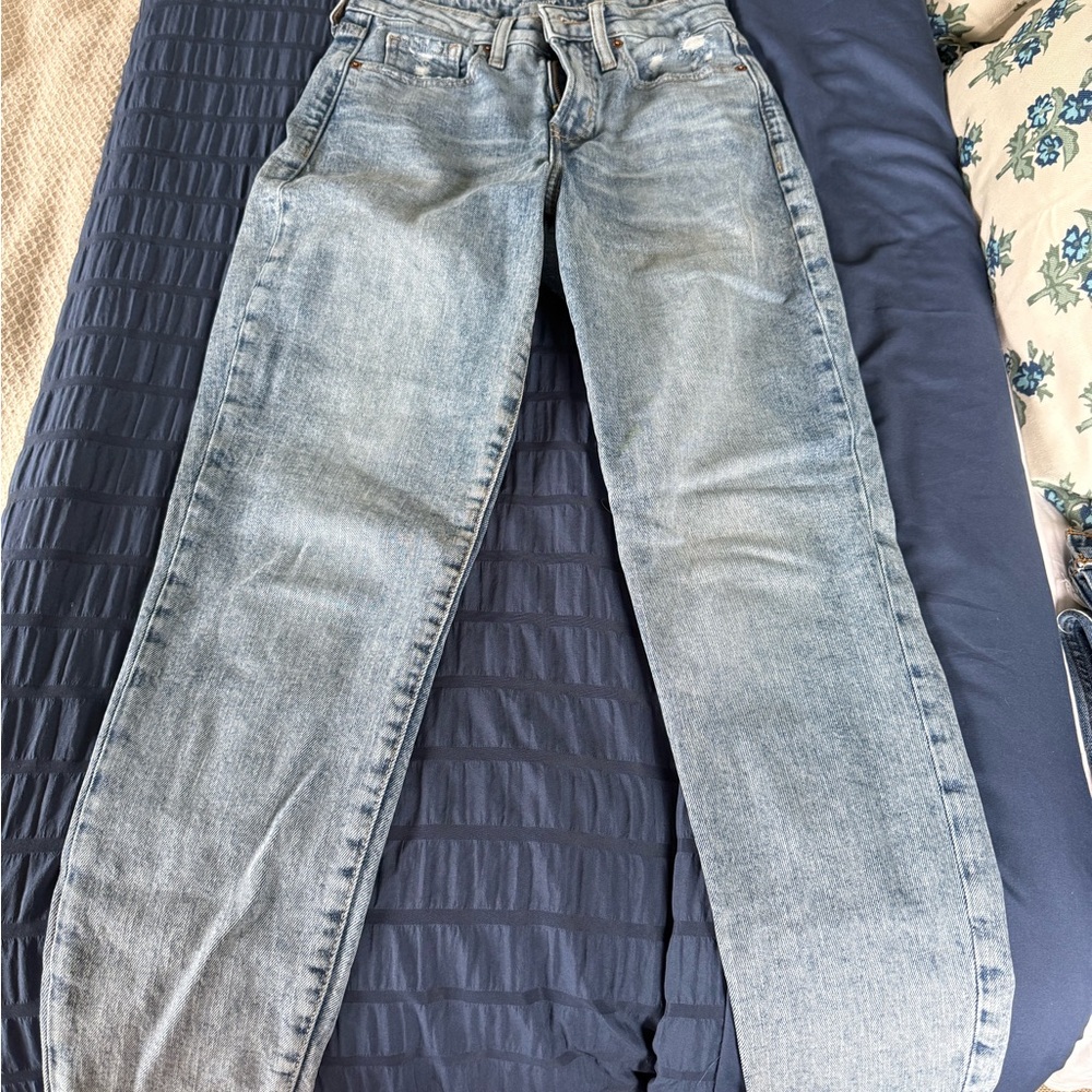 Old Navy Blue Straight Leg Jeans with Vintage Appeal